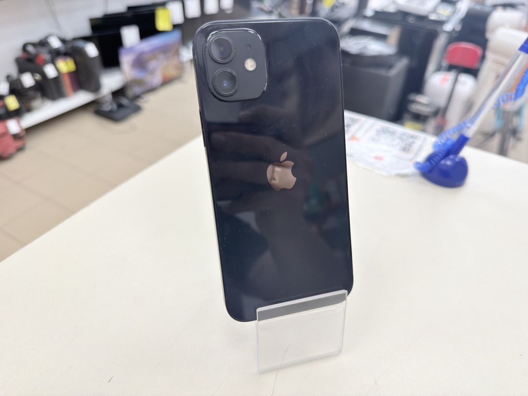 Смартфон Apple iPhone 12 64Gb