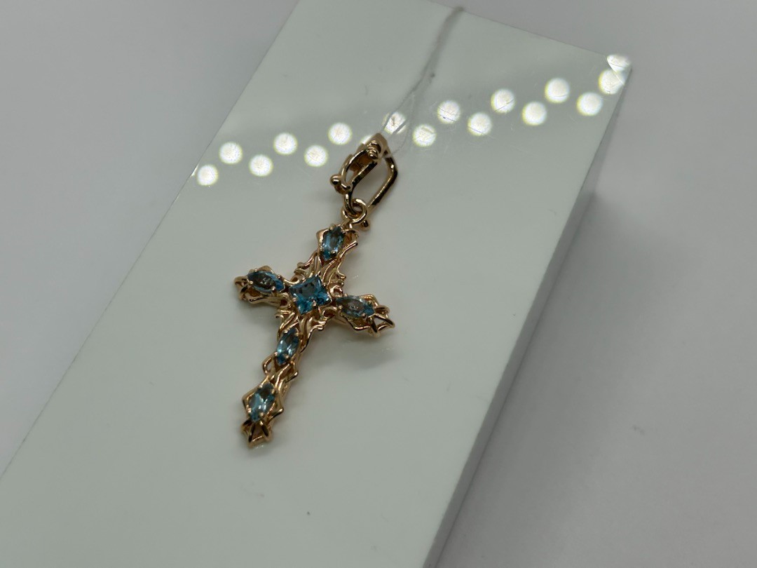 ПОДККИ585 ПОДВЕСКА КРЕСТ С КАМНЯМИ (Au 585)