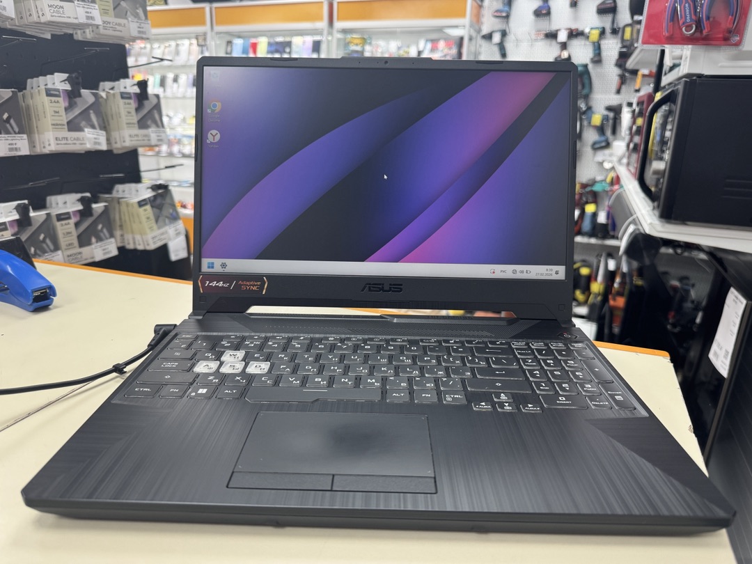 Ноутбук ASUS; Core i7-11800H, GeForce RTX 3050 Ti, 16 Гб, 1 Tb, Нет