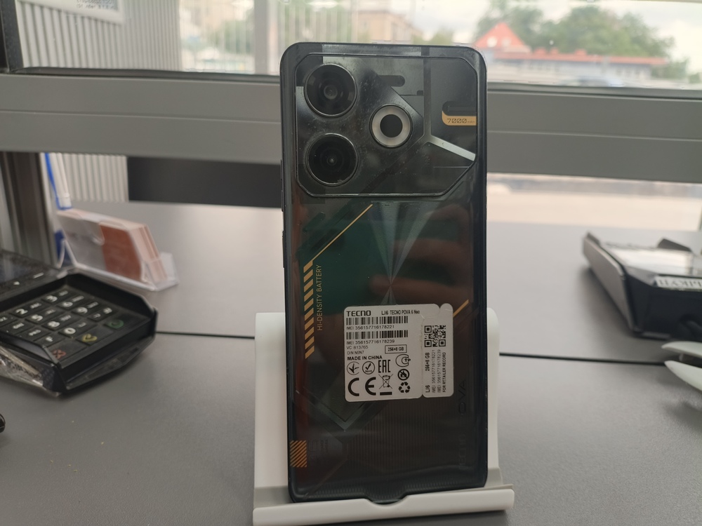 Смартфон Tecno Pova Neo 6 8/256