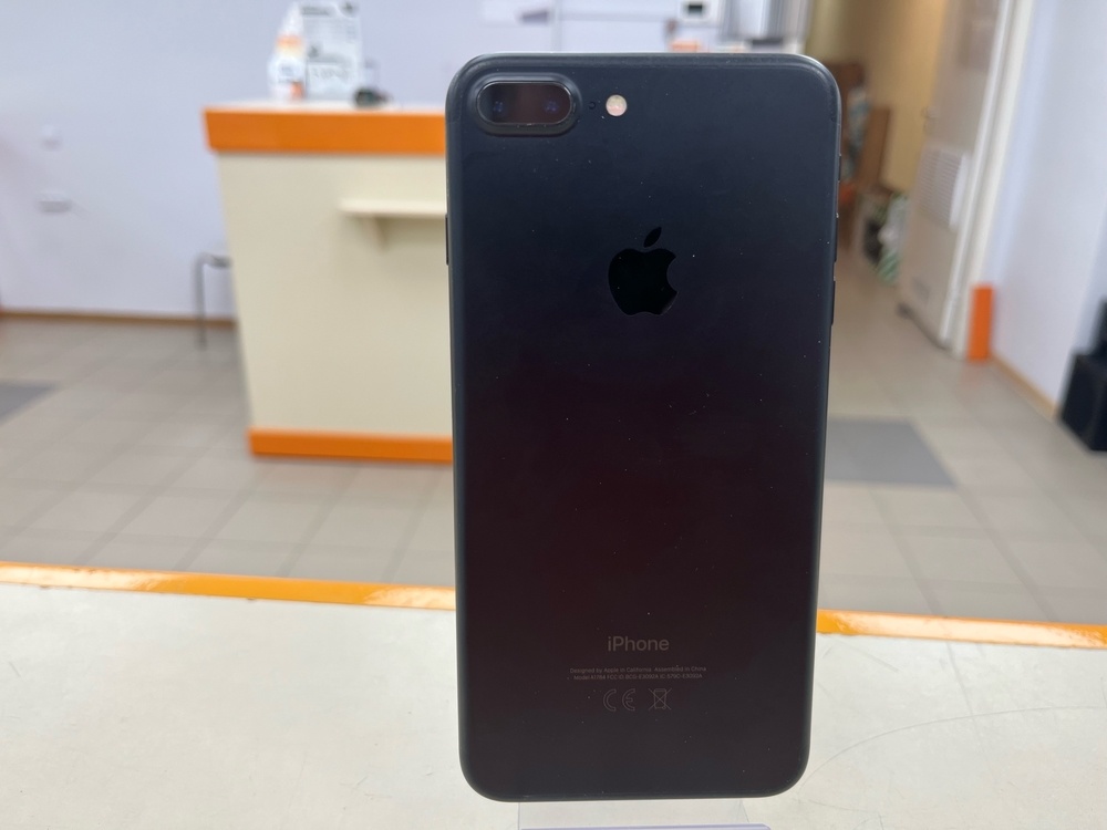 Смартфон Apple iPhone 7 Plus 32Gb