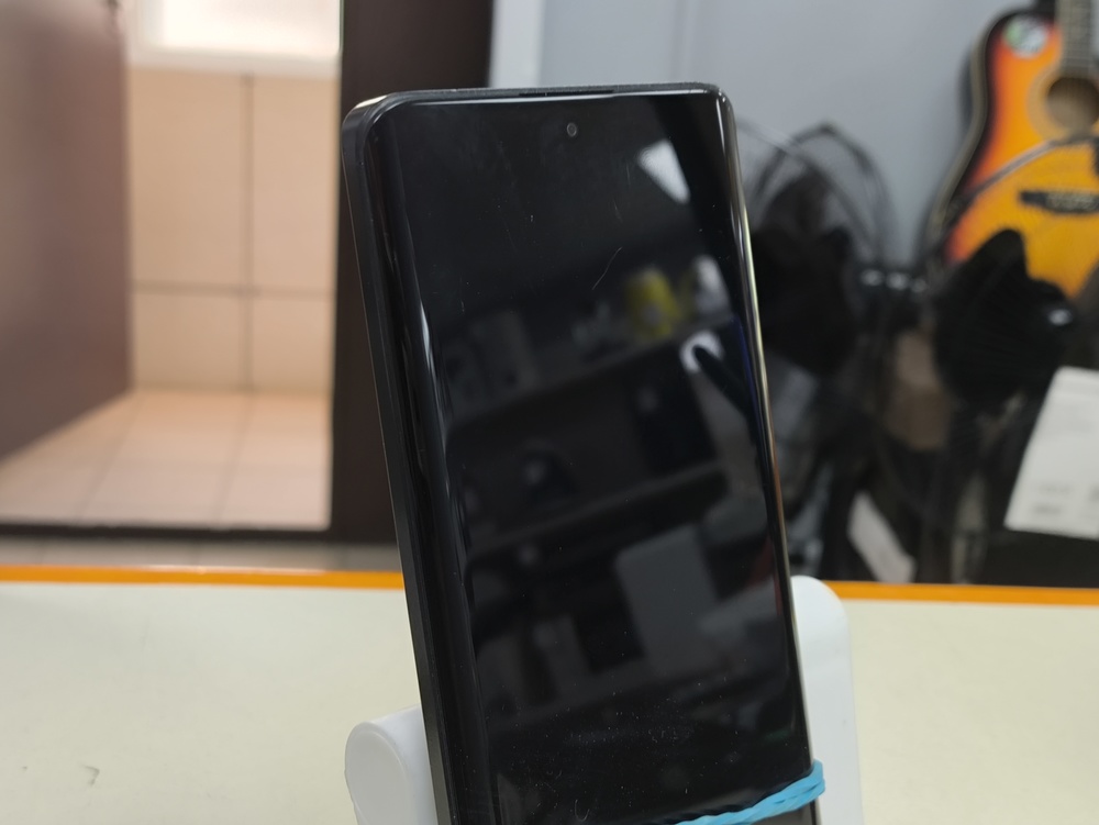 Смартфон Xiaomi Redmi Note 13 Pro+ 8/256