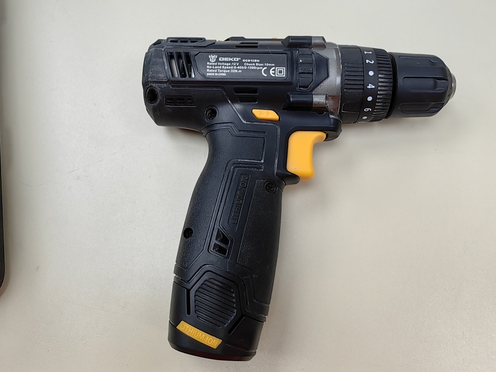 Шуруповерт Deko GCD12DU