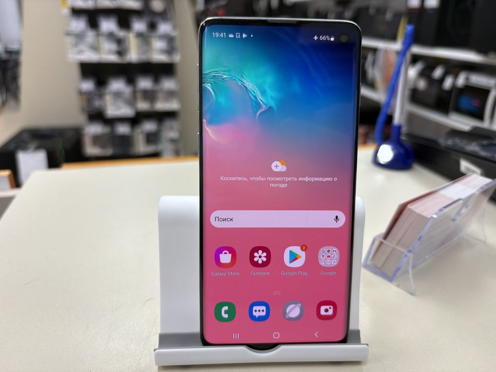 Смартфон Samsung Galaxy S10 8/128