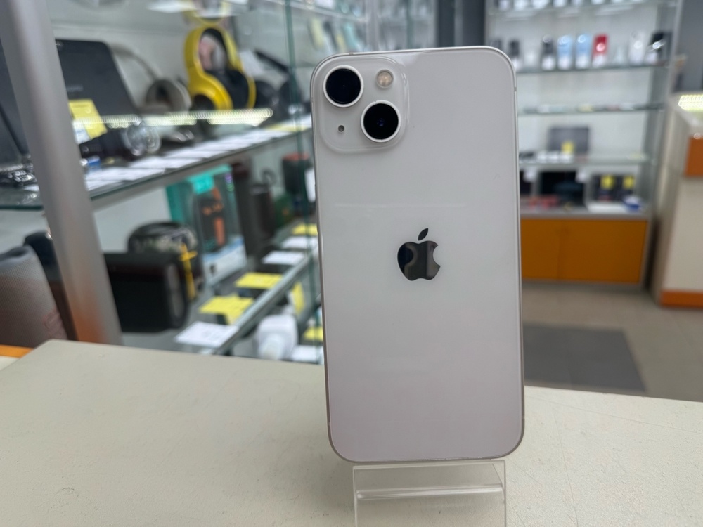 Смартфон Apple iPhone 13 128Gb
