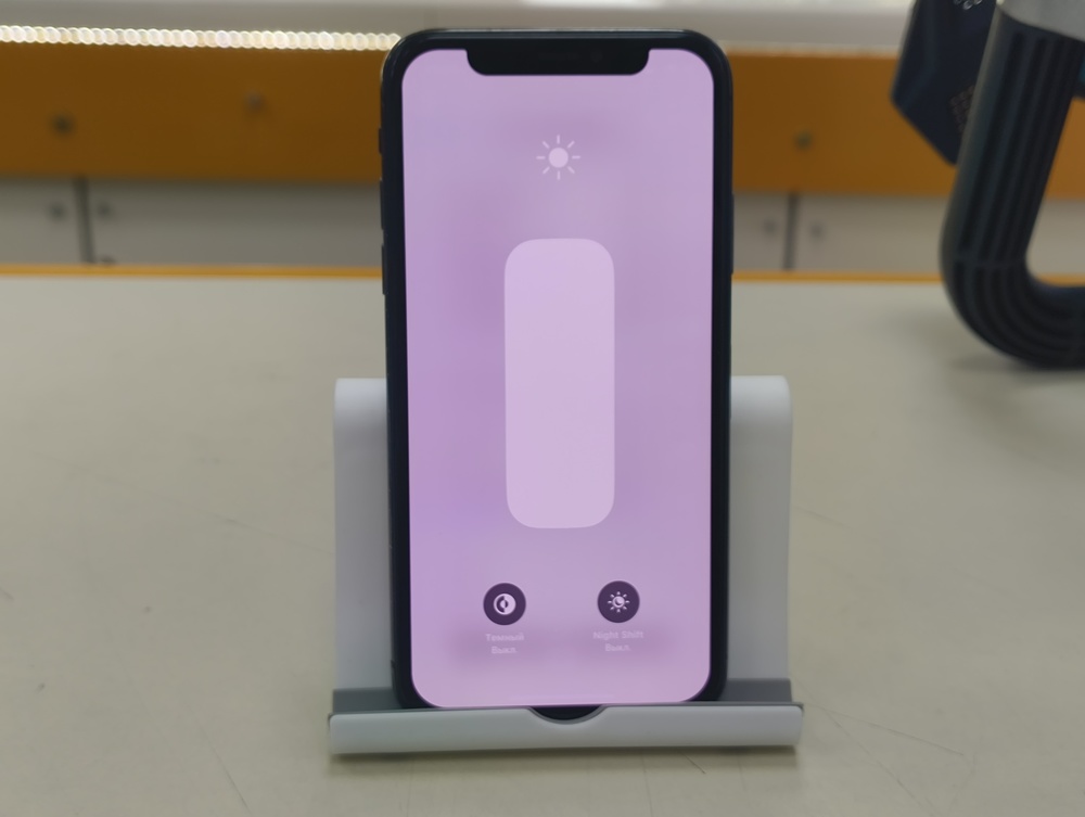 Смартфон Apple iPhone X 64Gb