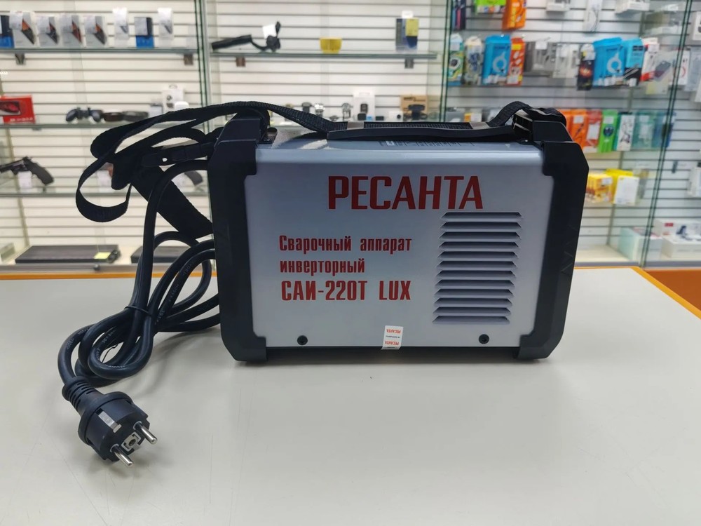Сварочный аппарат Ресанта САИ-220Т LUX