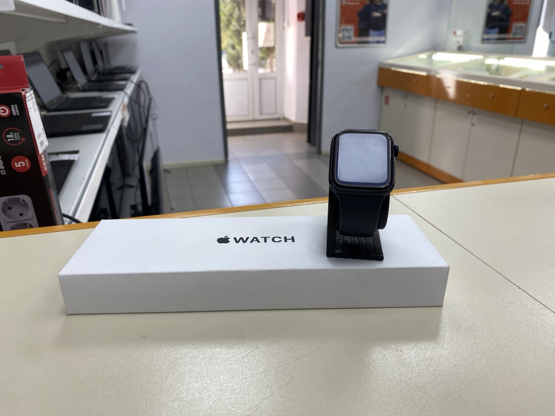 Смарт-часы Apple Watch SE 2022 44mm