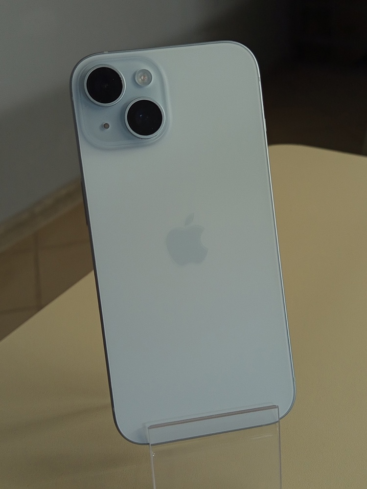 Смартфон Apple Iphone 15 128Gb