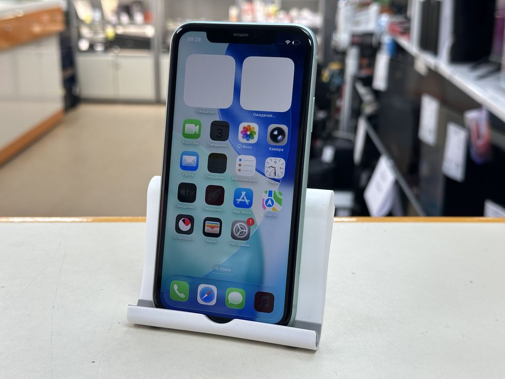 Смартфон Apple iPhone 11 128Gb