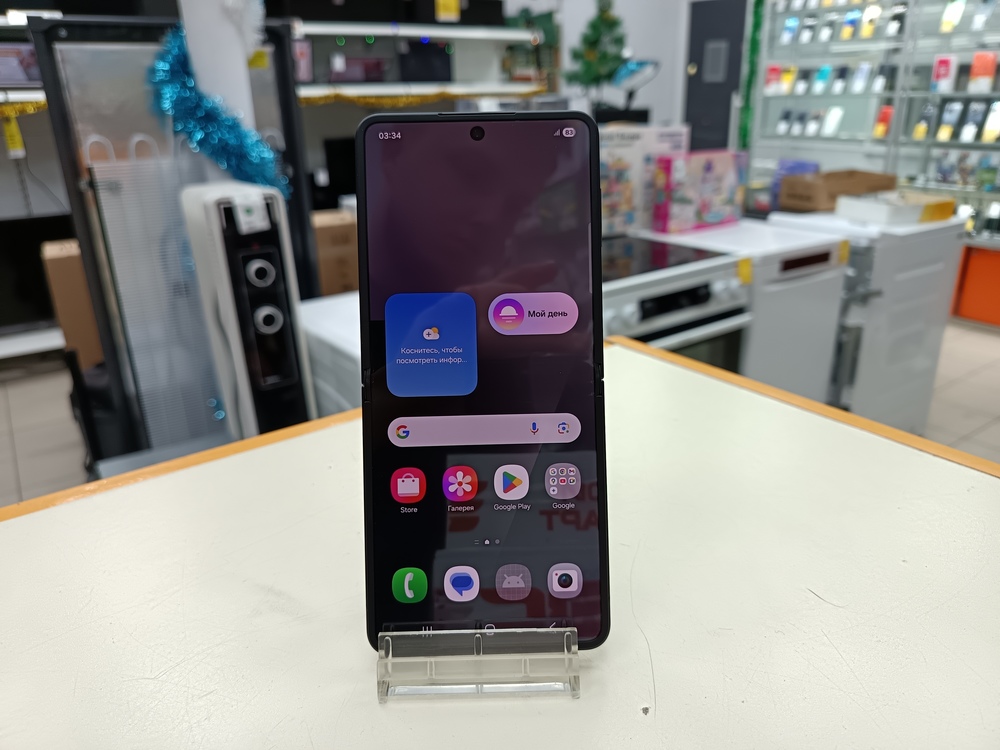 Смартфон Samsung Galaxy Z Flip 7 12/256