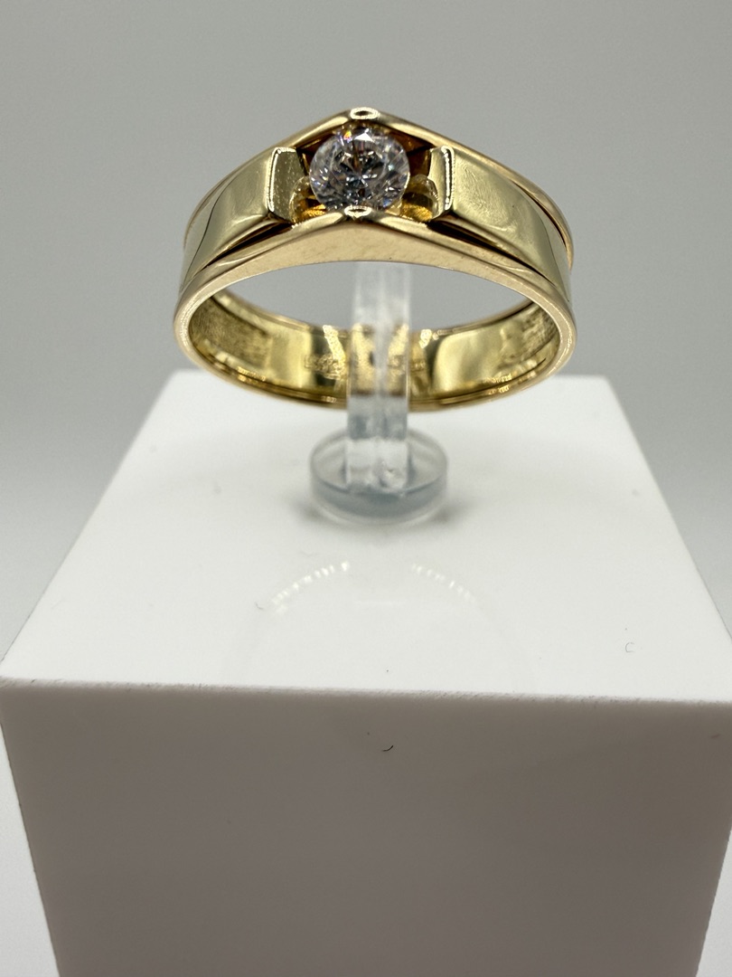 КОЛКМ585 КОЛЬЦО С КАМНЕМ (Au 585)