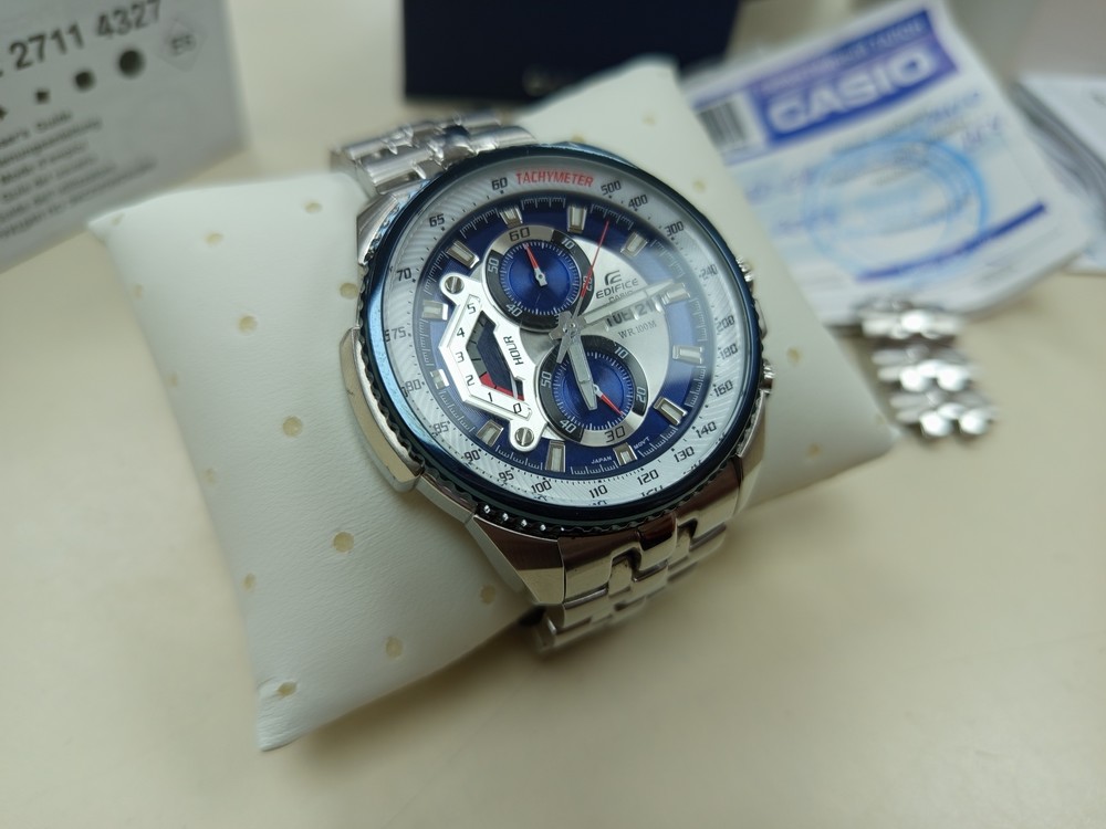 Часы наручные Casio EF-558D-2A