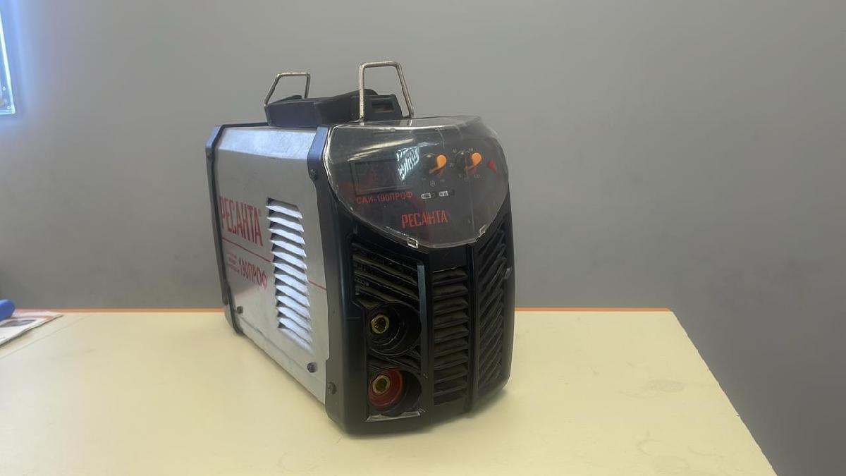 Сварочный аппарат Ресанта САИ-190-ПРОФ