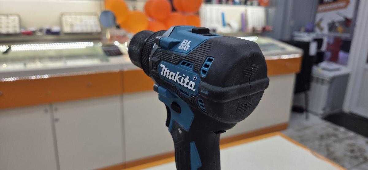 Шуруповерт Makita 123.