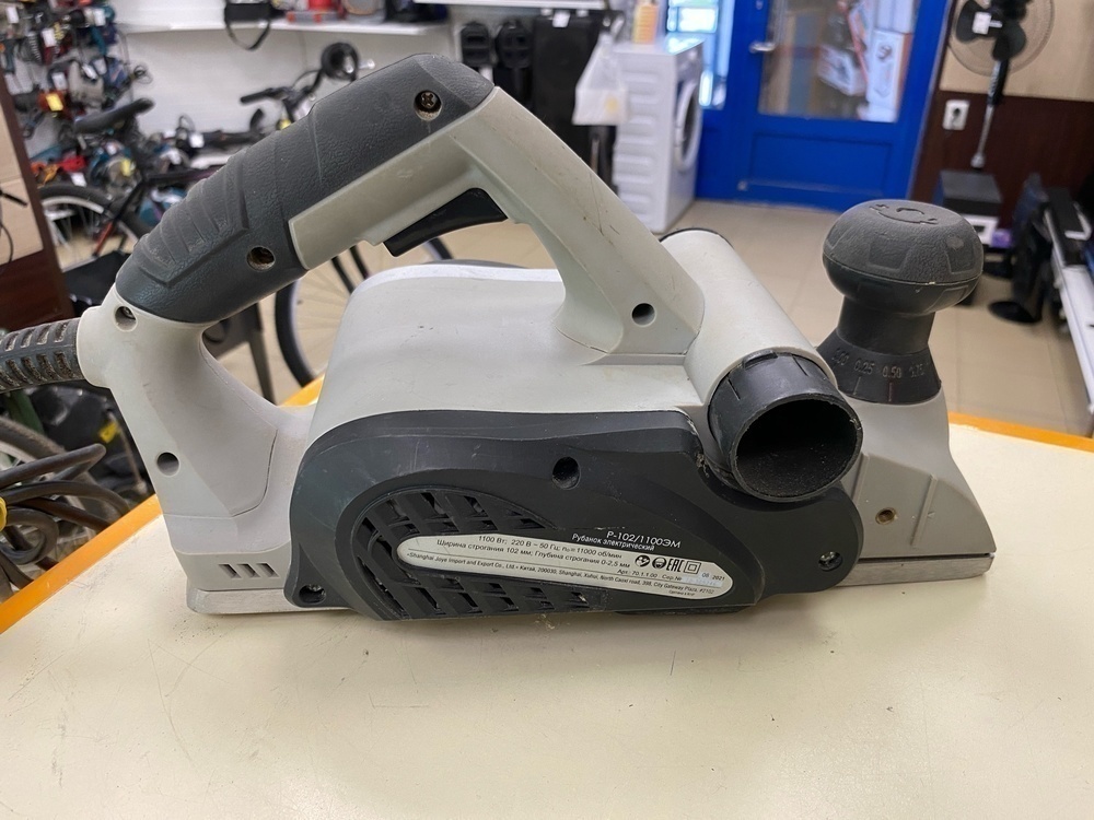 Электрорубанок Интерскол Р-102/1100ЭМ