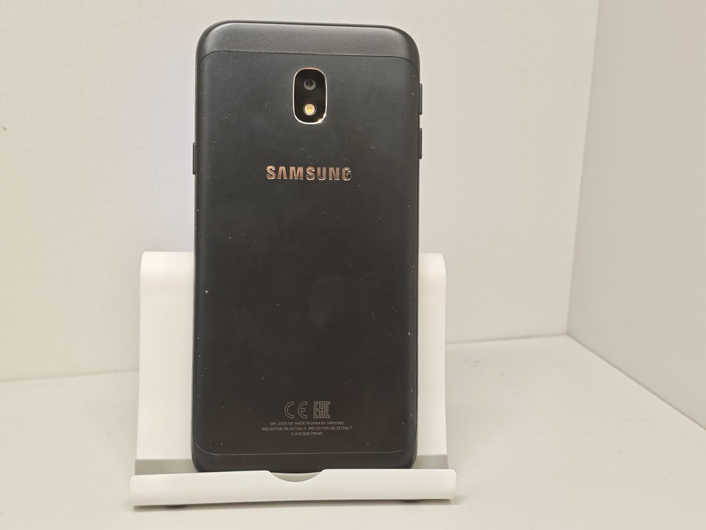 Смартфон Samsung Galaxy J3 2017 2/16