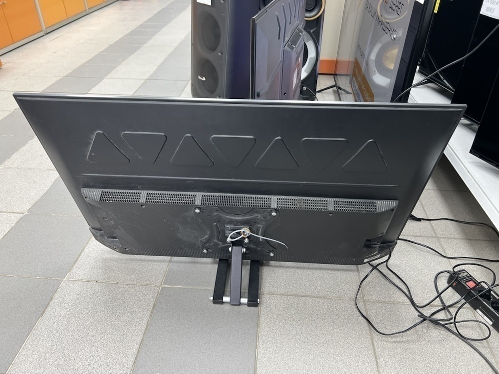 LED Телевизор TCL 43P715