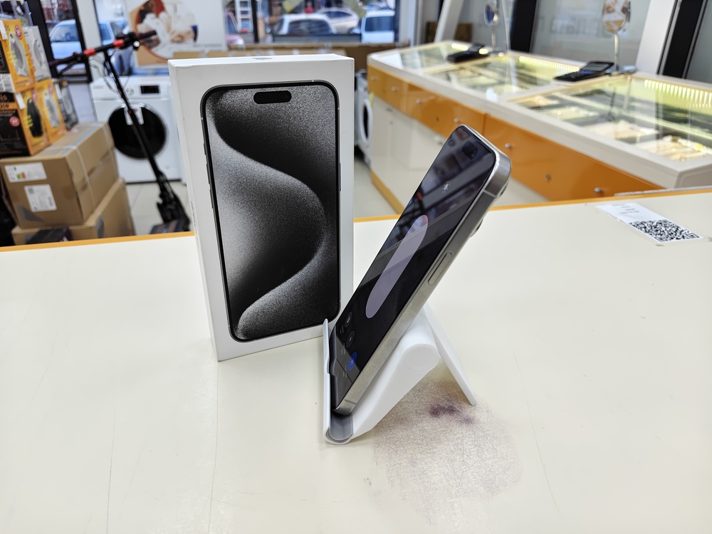 Смартфон Apple iPhone 15 Pro Max 256Gb