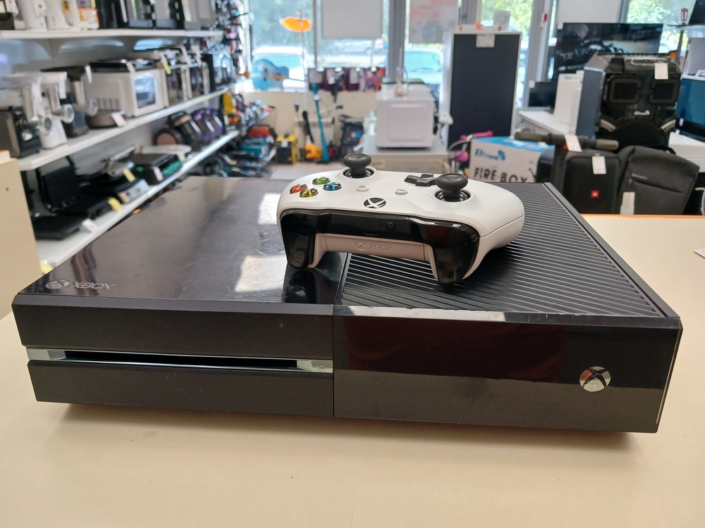 Игровая приставка Xbox One 500Gb