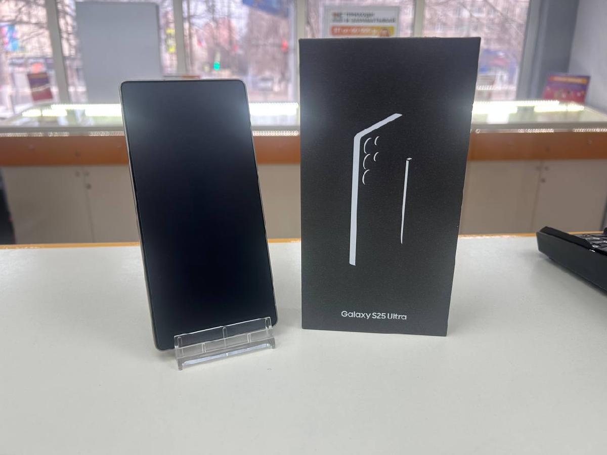 Смартфон Samsung Galaxy S25 Ultra 12/512