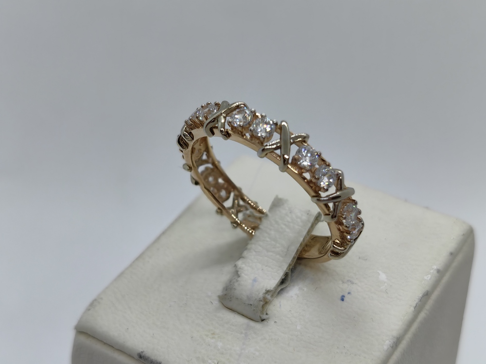 КОЛЬЦО С КАМНЯМИ (Au 585)