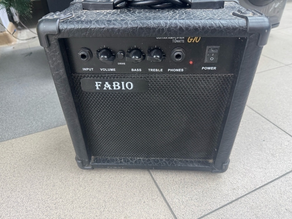 Комбоусилитель для гитар Fabio G10