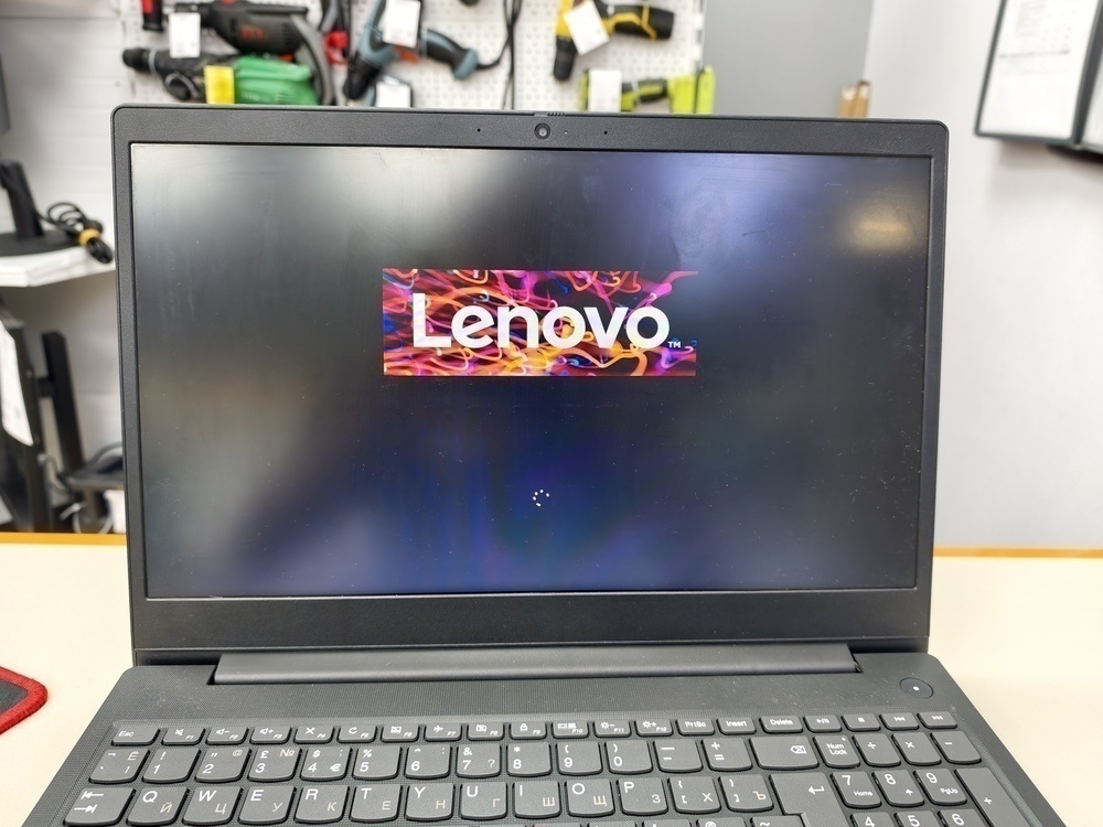 Ноутбук Lenovo; Celeron N4020, Intel UHD Graphics 600, 4 Гб, 120 Гб, Нет