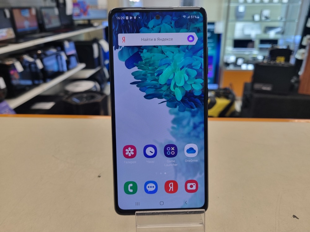 Смартфон Samsung Galaxy S20 FE 6/128