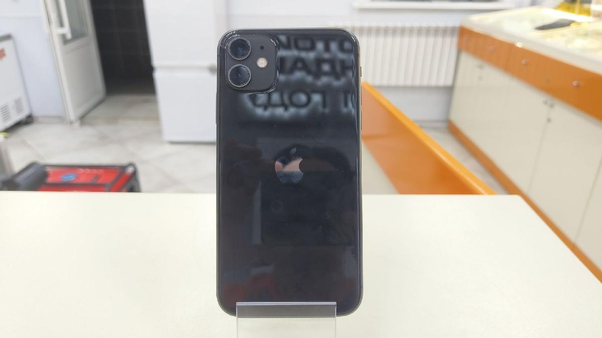 Смартфон Apple iPhone 11 64Gb
