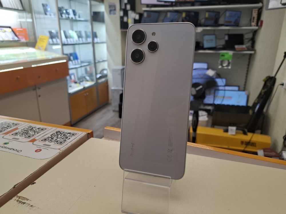 Смартфон Xiaomi Redmi 12 8/256