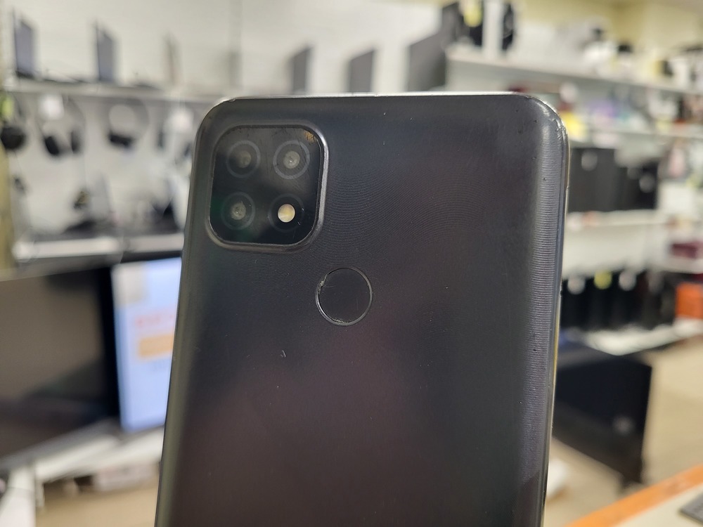 Смартфон Realme C21 3/32