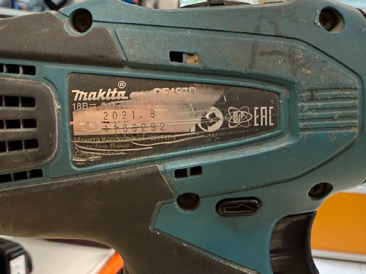 Шуруповерт Makita DF457D