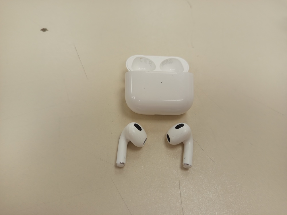 Наушники беспроводные Apple Airpods 3
