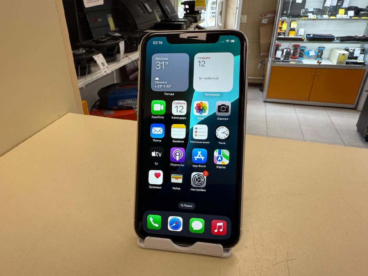 Смартфон Apple iPhone 11 64Gb