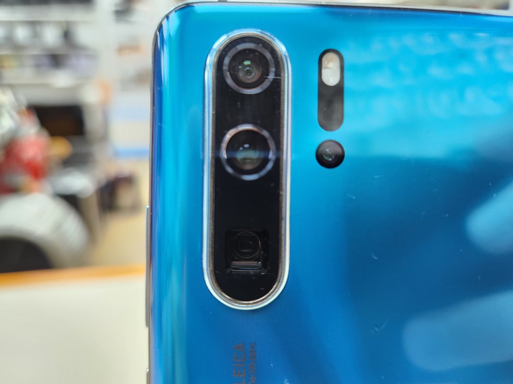 Смартфон Huawei P30 Pro