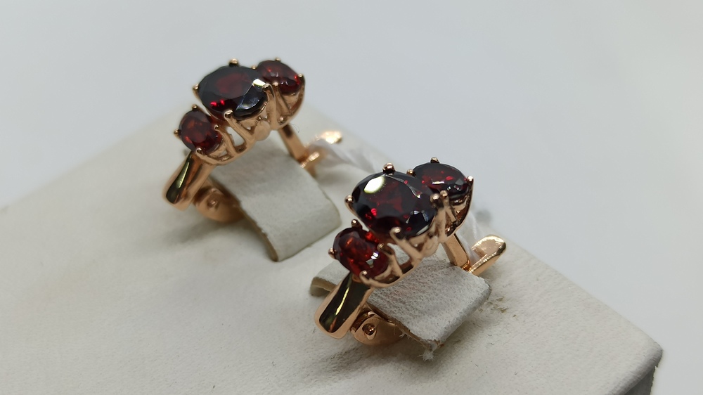 СКМИ585 СЕРЬГИ С КАМНЯМИ (Au 585)