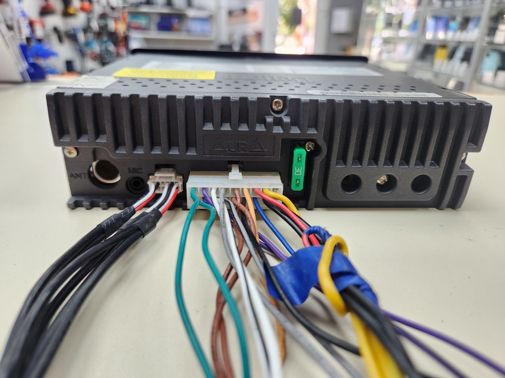 Автомагнитола Aura VENOM D41DSP