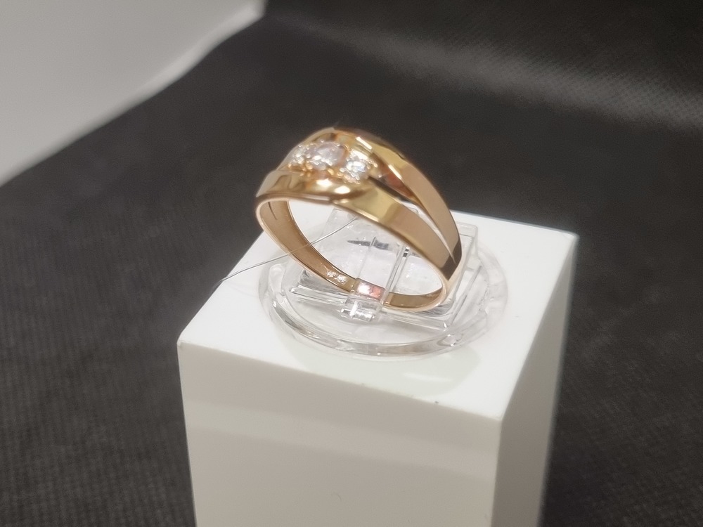 КОЛЬЦО С КАМНЯМИ (Au 585)