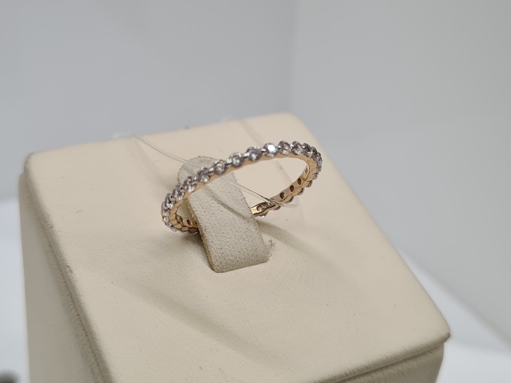 КОЛЬЦО С КАМНЯМИ (Au 585)