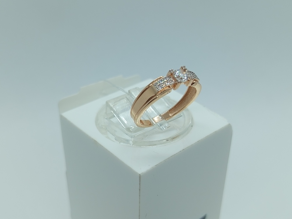 КОЛЬЦО С КАМНЯМИ (Au 585)