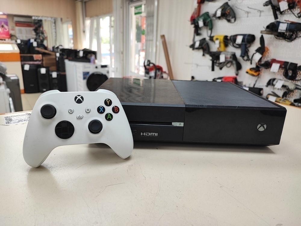 Игровая приставка Xbox One 500Gb