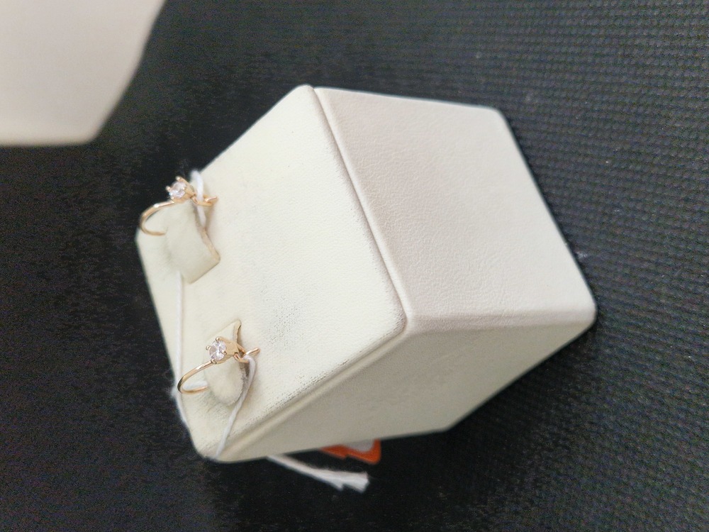 СЕРЬГИ С КАМНЕМ (Au 375)