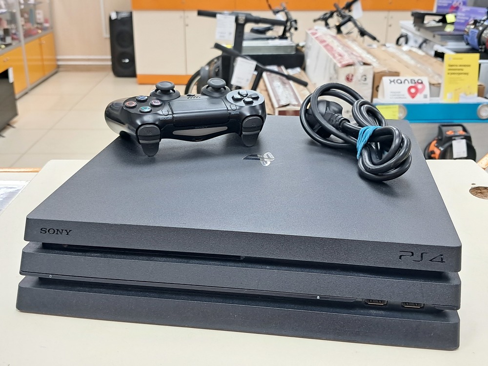 Игровая приставка PlayStation 4 Pro 1Tb