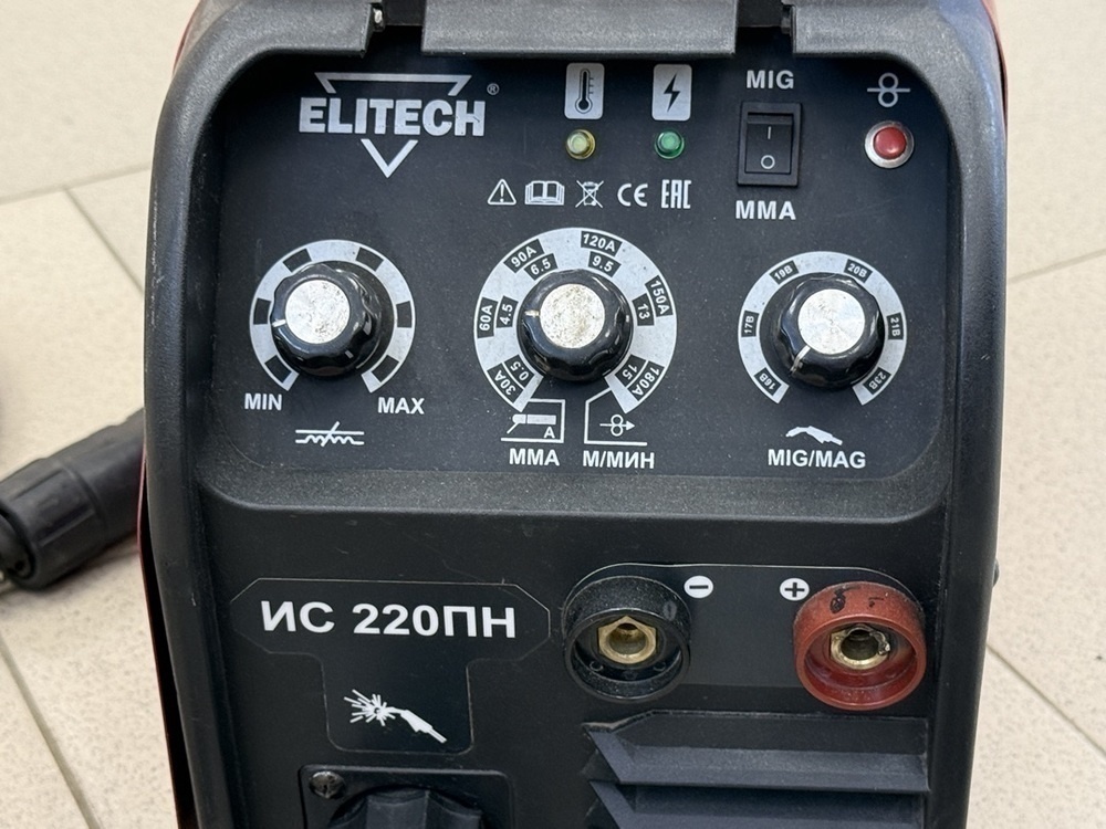 Сварочный аппарат Elitech ИС-220ПН