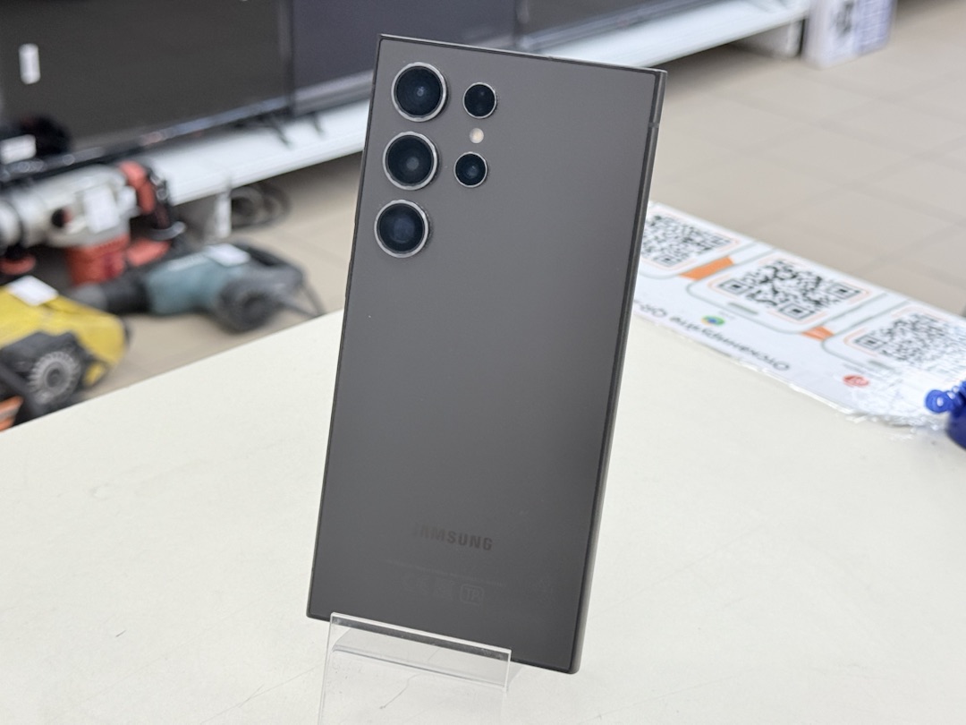 Смартфон Samsung Galaxy S24 Ultra 12/256