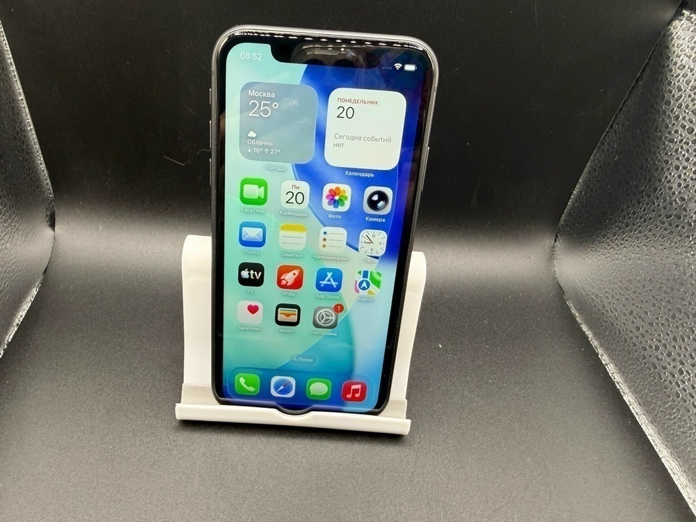 Смартфон Apple iPhone 11 64Gb
