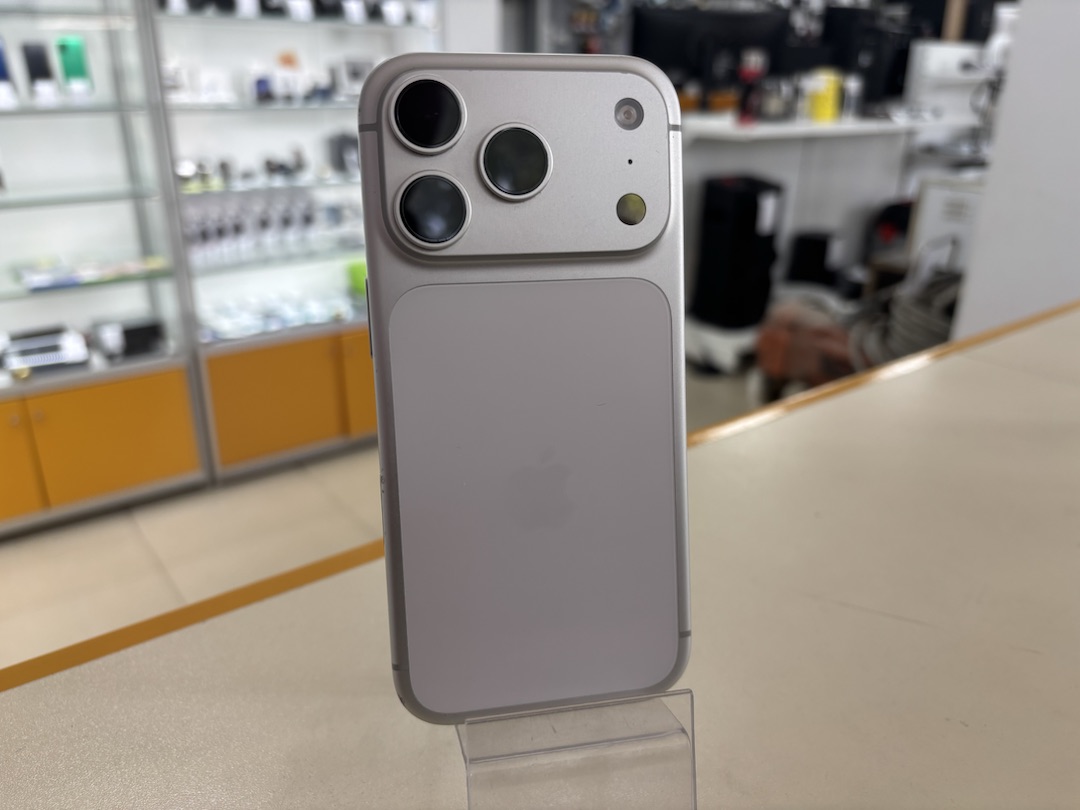 Смартфон Apple Iphone 17 Pro 256Gb