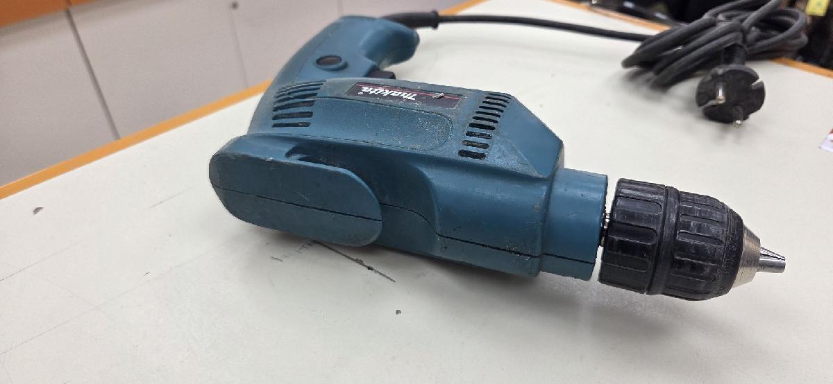 Дрель-безударная Makita 6408