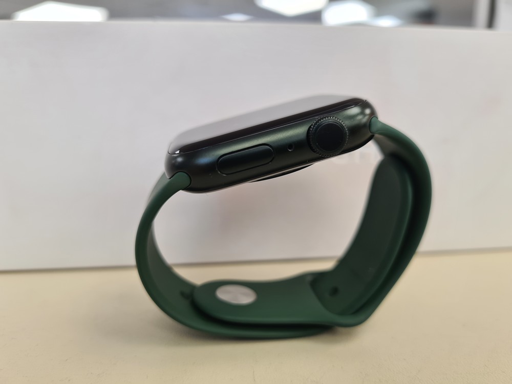 Смарт-часы Apple Watch Series 7 45mm